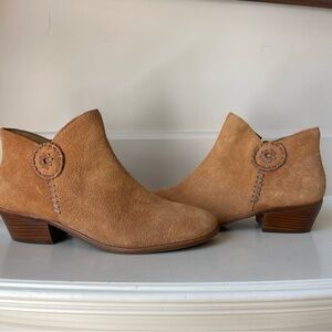 Jack Rogers Mocha Brown Suede Leather Western Ankle Boots with Whipstitching